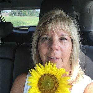 Meet your Posher, Brenda